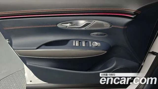 Genesis GV70 2.5T Бензин AWD — Фото автомобиля 21