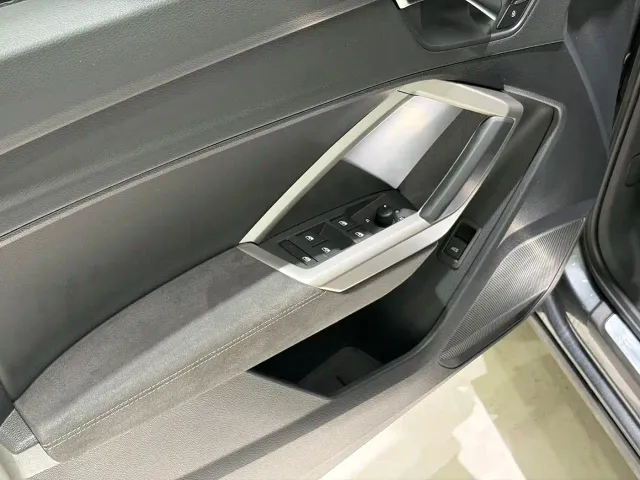Audi Q3 — Фото автомобиля 11