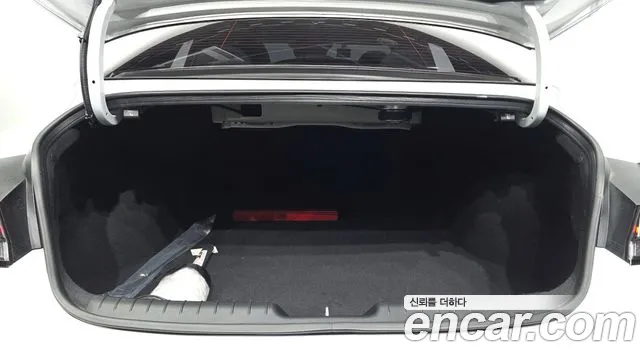 Hyundai AVANTE Avante (CN7) — Фото автомобиля 20