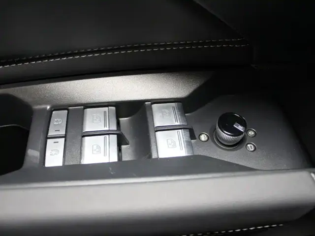Audi Q4 e-tron — Фото автомобиля 9