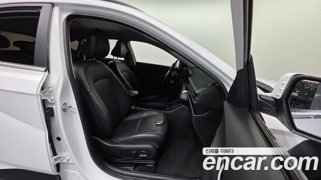 Hyundai Kona Kona (SX2) Бензин 2.0 2WD — Фото автомобиля 10