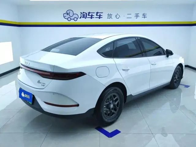 BYD Qin PLUS — Фото автомобиля 3