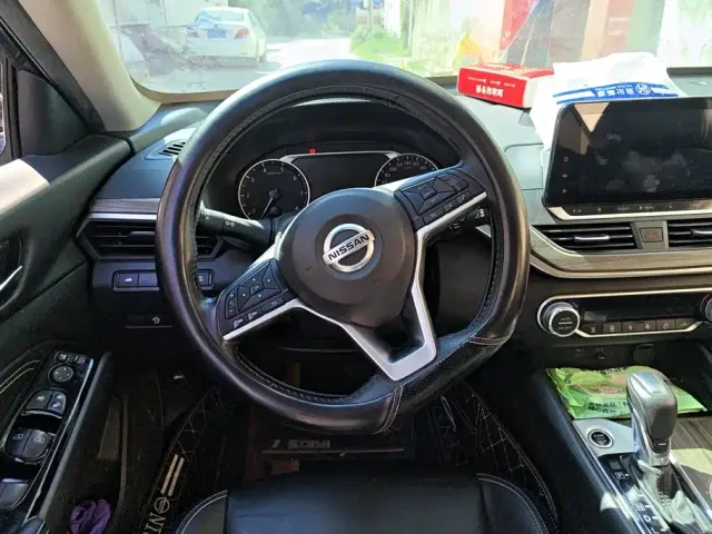 Nissan Teana — Фото автомобиля 15