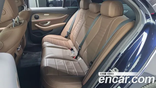 Mercedes-Benz E-Class W213 — Фото автомобиля 16