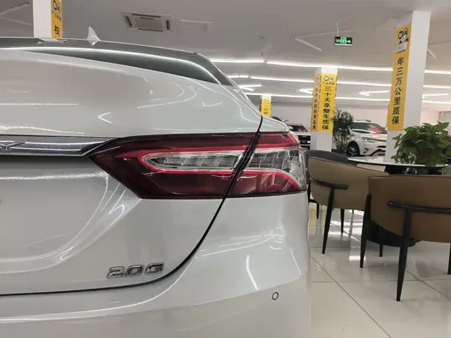 Toyota Camry — Фото автомобиля 7