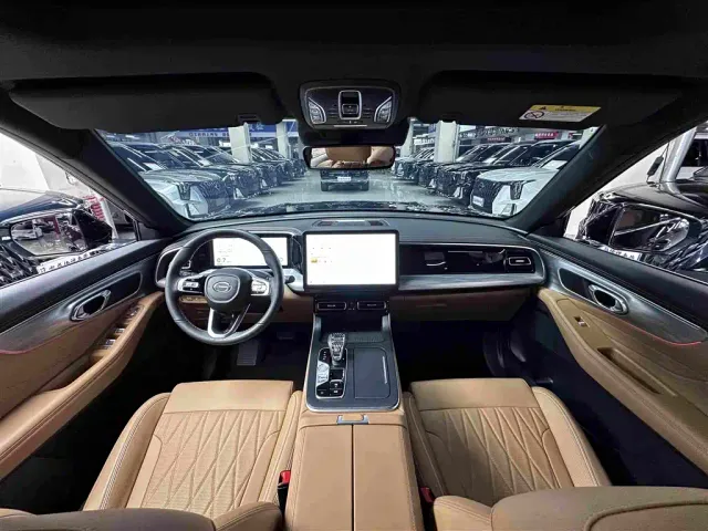 GAC Trumpchi GS8 — Фото автомобиля 22