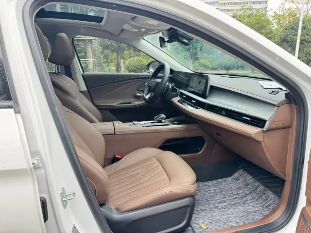 Chery Arrizo 8 — Фото автомобиля 10