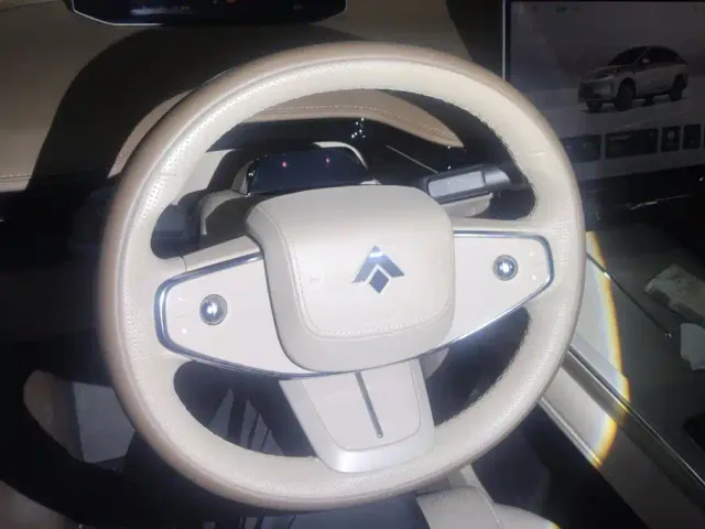 GAC Hyptec HT — Фото автомобиля 15