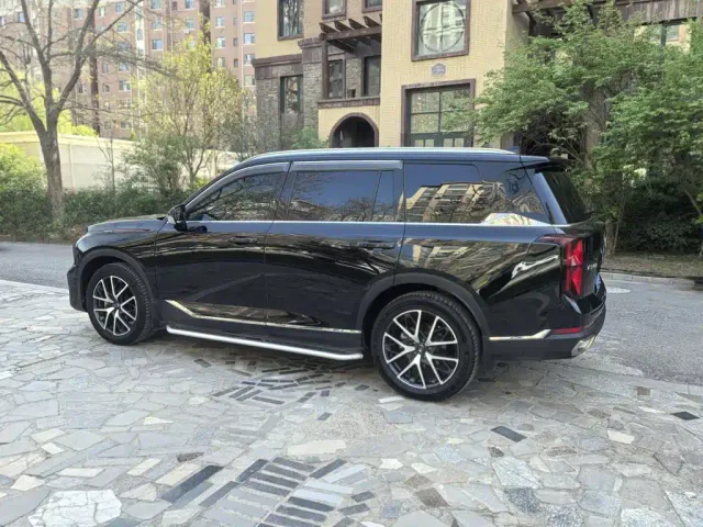 GAC Trumpchi GS8 — Фото автомобиля 4