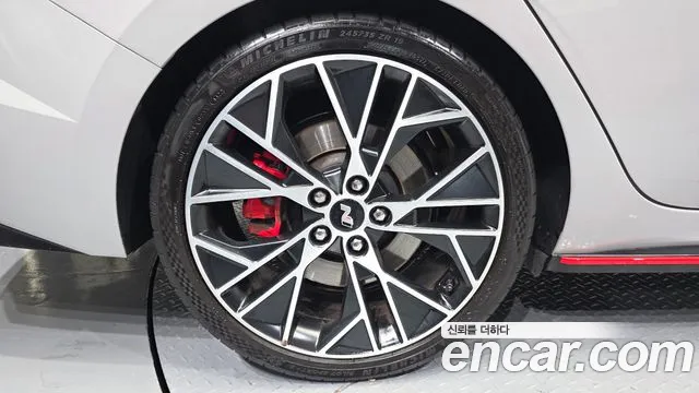 Hyundai AVANTE — Фото автомобиля 5