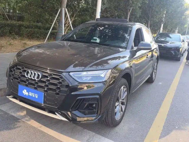 Фотография автомобиля — Audi Q5L