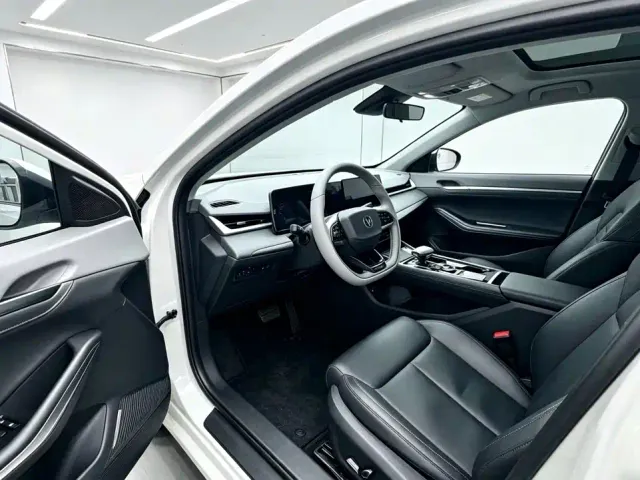 Changan Raeton Plus — Фото автомобиля 3
