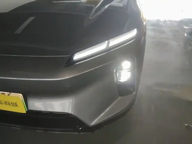 Nio ET5 Touring — Фото автомобиля 23