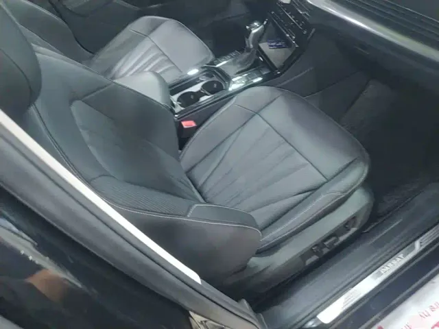 Volkswagen Passat — Фото автомобиля 24