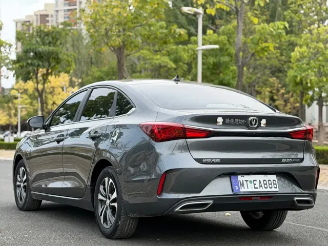 Changan Eado — Фото автомобиля 6