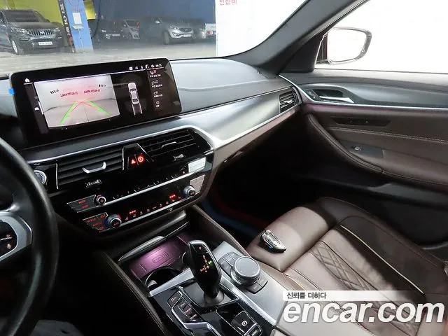 BMW 5-Series 5 серия (G30) 523d M Sport — Фото автомобиля 15
