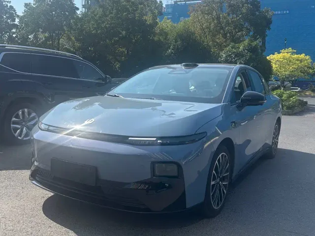 Фотография автомобиля — Leapmotor B01