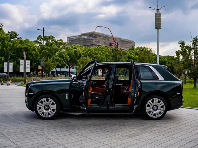 Rolls-Royce Cullinan — Фото автомобиля 5