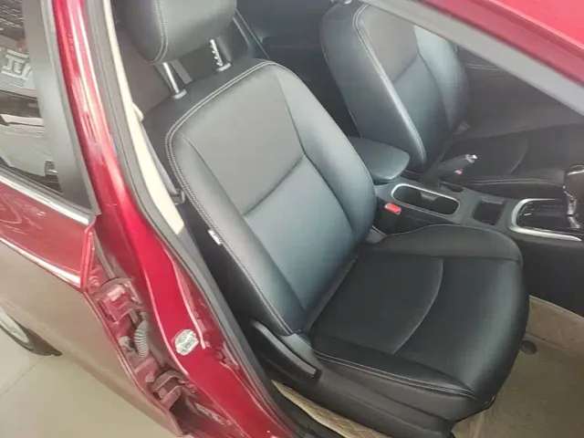 Nissan Tiida — Фото автомобиля 24