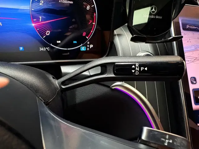Mercedes-Benz Mercedes-Benz GLC 2023 GLC 300 L 4MATIC Sport 5-Seater — Фото автомобиля 17
