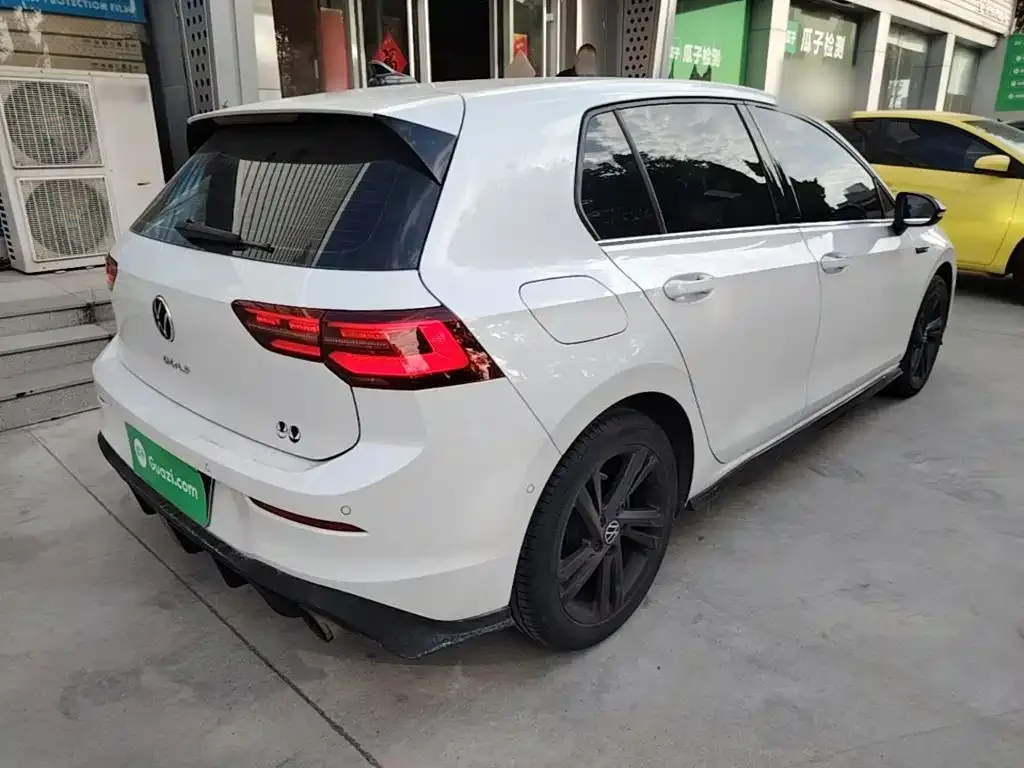 Volkswagen Golf 2023 Facelift 280TSI DSG R-Line — Фото автомобиля 6