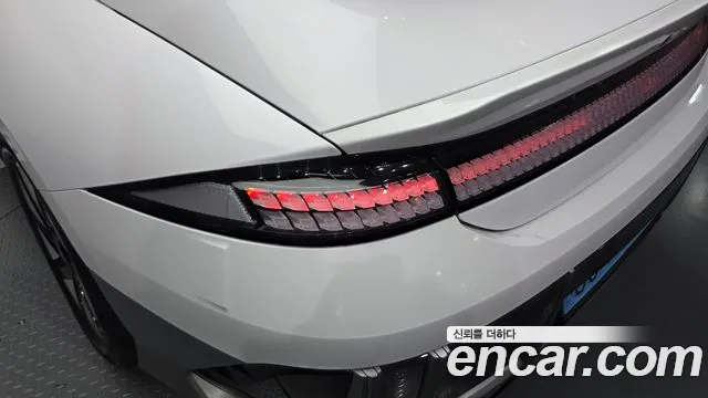 Hyundai Ioniq 6 — Фото автомобиля 8