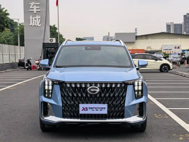 GAC Trumpchi Trumpchi GS8 2022 Dual Engine Series 2.0TM 2WD Premium Edition (7-Seater) — Фото автомобиля 2