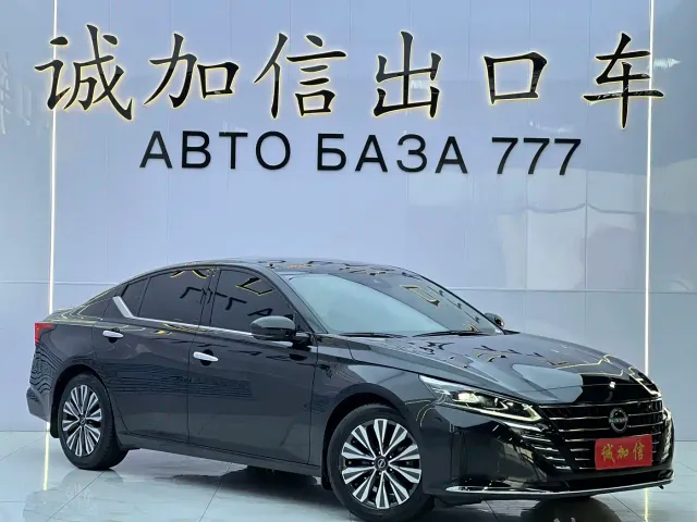 Nissan Teana — Фото автомобиля 3