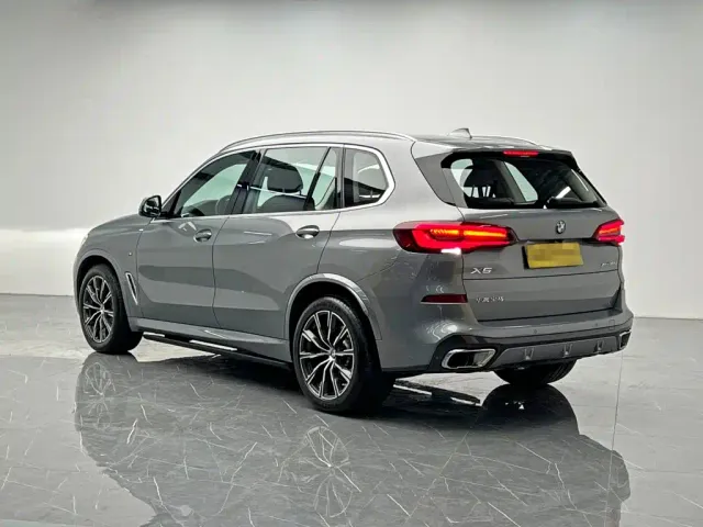 BMW X5 — Фото автомобиля 4