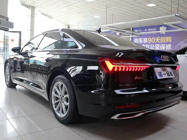 Audi Audi A6L 2024 40 TFSI Luxury Elegance — Фото автомобиля 15