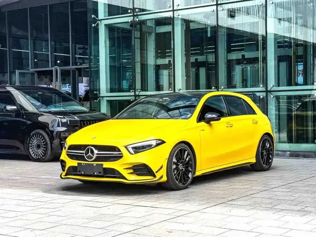 Фотография автомобиля — Mercedes-Benz A-Class AMG