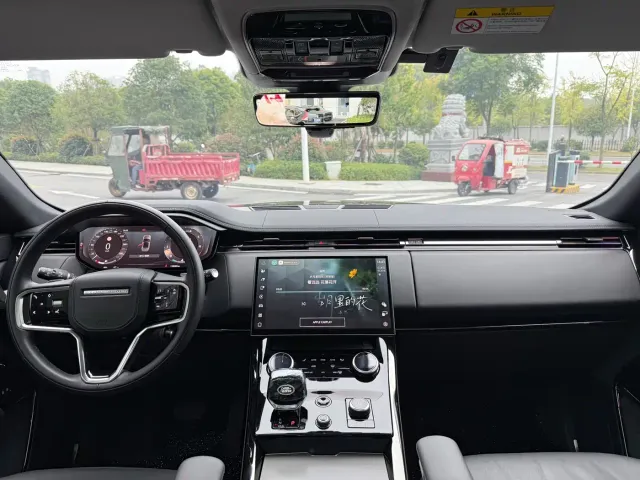 Land Rover Range Rover Sport — Фото автомобиля 14
