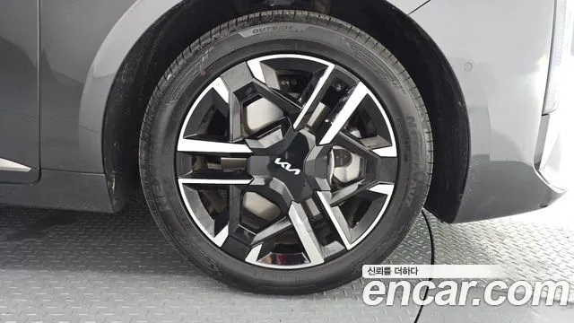 Kia K8 The New K8 2.5 Бензин 2WD — Фото автомобиля 19