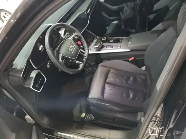 Audi A6 — Фото автомобиля 14
