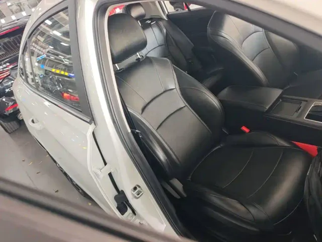 Roewe i5 — Фото автомобиля 24