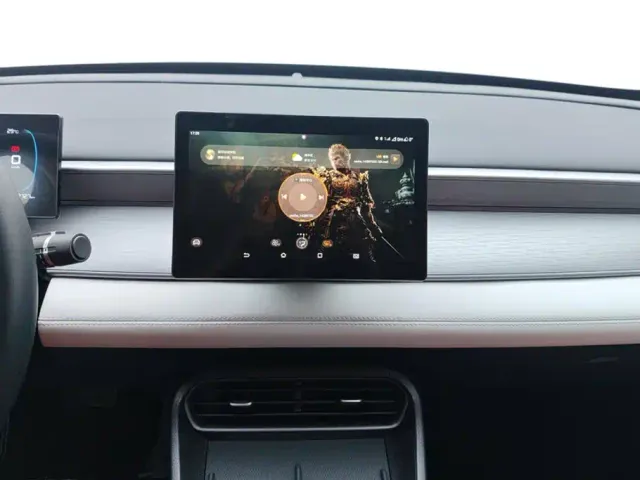 BYD Seal 05 DM-i — Фото автомобиля 13