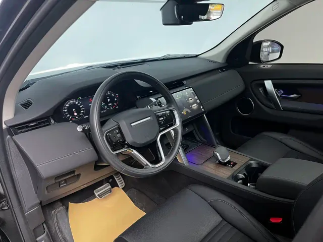 Land Rover Discovery Sport — Фото автомобиля 11