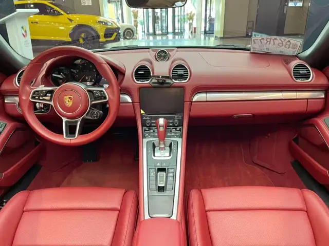 Porsche 718 — Фото автомобиля 5