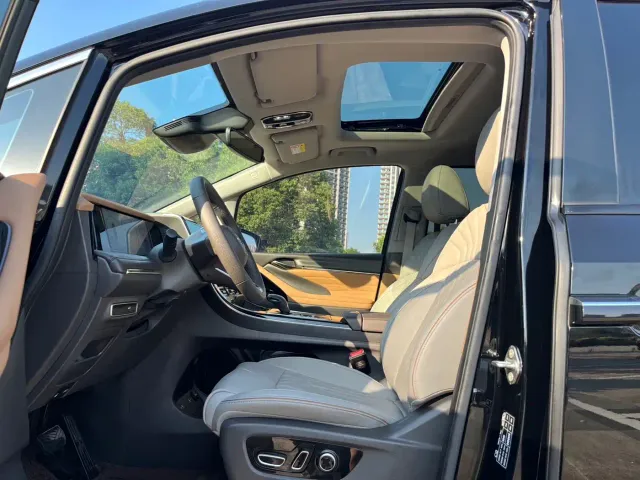 GAC Trumpchi M8 — Фото автомобиля 4