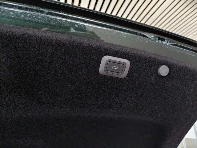Geely Galaxy Xingyao 8 — Фото автомобиля 24
