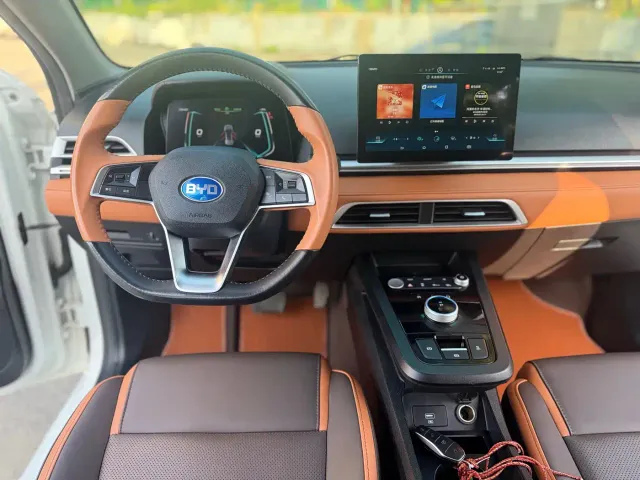 BYD e2 — Фото автомобиля 13