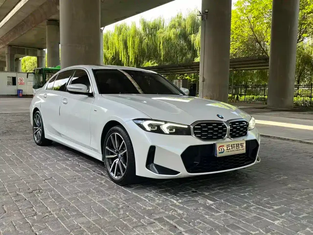 BMW 3 Series — Фото автомобиля 3