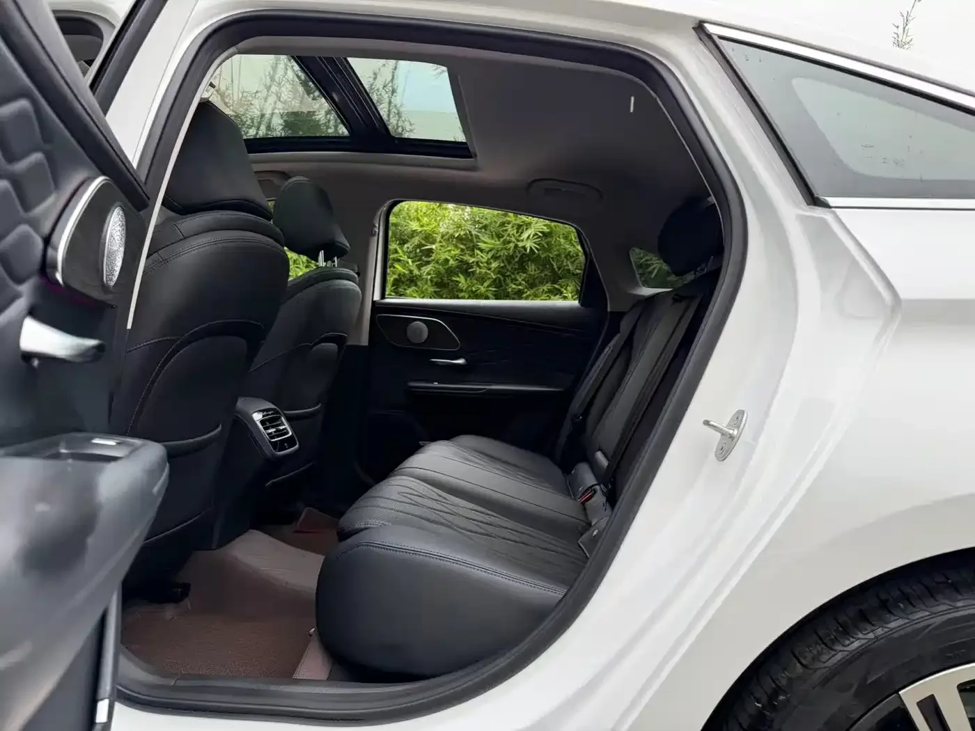 Chery Arrizo 8 PRO 2025 Pro 1.6T Luxury — Фото автомобиля 9