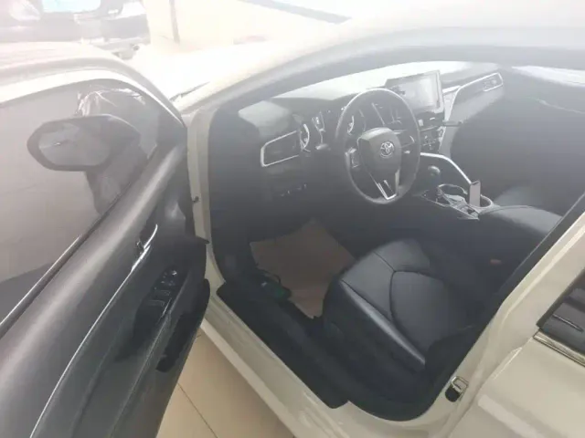 Toyota Camry — Фото автомобиля 15