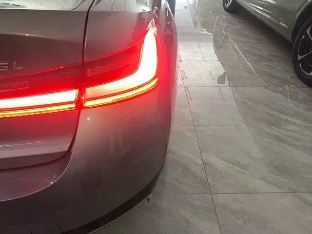 BMW i3 — Фото автомобиля 7