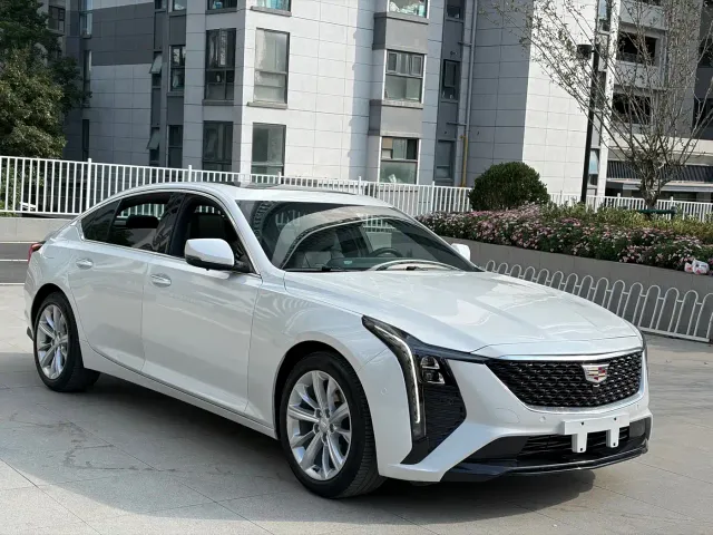 Cadillac CT5 — Фото автомобиля 3