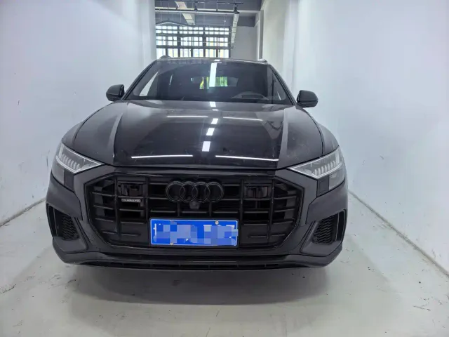 Audi Q8 — Фото автомобиля 2