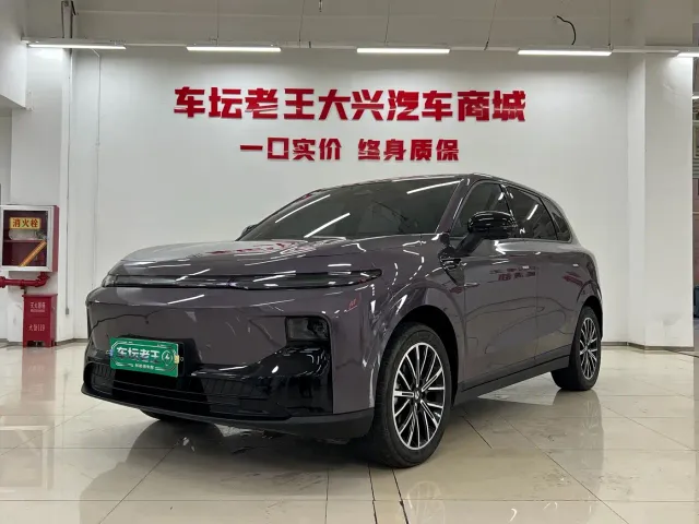 Leapmotor B10 — Фото автомобиля 3