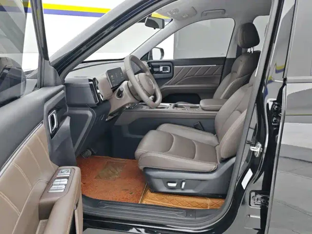 Wuling Starlight 560 — Фото автомобиля 9