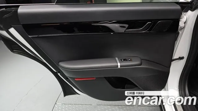 Hyundai Grandeur GN7 — Фото автомобиля 14
